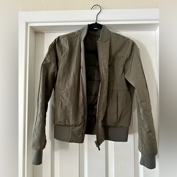 Lululemon Nonstop Reversible Bomber Jacket 🧥 - Picture 6 of 15